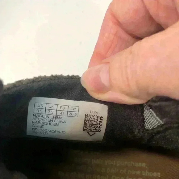 Tom’s Womens 9.5M Gray Suede Ankle Booties Side Zip - Picture 6 of 8